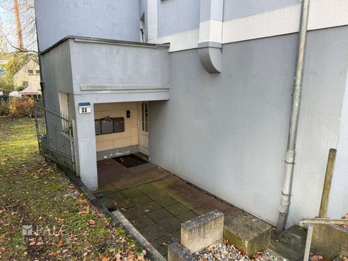 Wohn- und Geschäftshaus in zentraler Lage – Bild 8