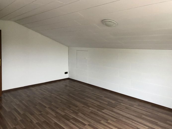 DG Rechts, Wohnzimmer