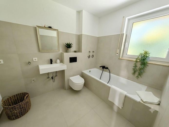 +++Bezugsfreie 2-Zimmer mit EBK, Balkon und Stellplatz+++ – फोटो 4