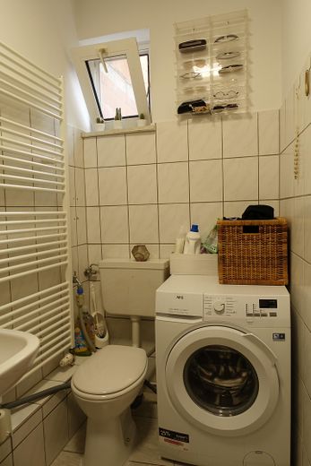 Frisch sanierte 1-Zi Whg. am Rande der Altstadt Gelnhausens – Bad
