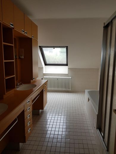 großes Bad im Obergeschoss