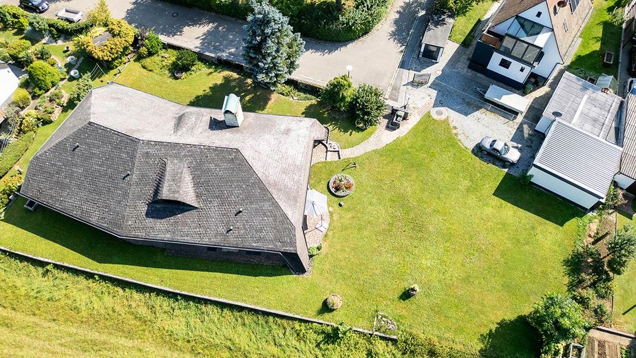 ALLES außer GEWÖHNLICH! Provisionsfreier Bungalow mit AUSBAUPOTENTIAL – Grundstück von oben
