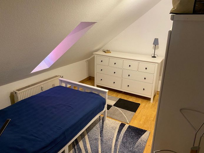 Möblierte 2-Zi-Whg für Berufspendler oder Übergang – Schlafzimmer