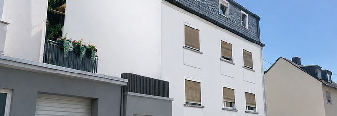 Bezugsfreie 3,5 ZKB Wohnung mit Terasse in Frauenstein - provisionsfrei direkt vom Eigentümer – Frontansicht