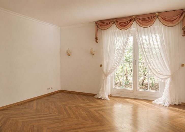 Freistehendes Walmdachbungalow – 213 m² Wohnfläche, großes Grundstück & viel Privatsphäre – Eltern