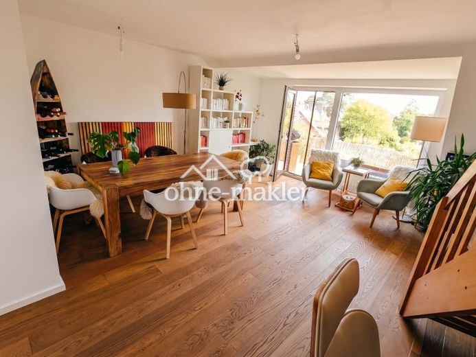 Großzügige Maisonette-Wohnung mit Süd-Balkon in Zentrumnähe – फोटो 1