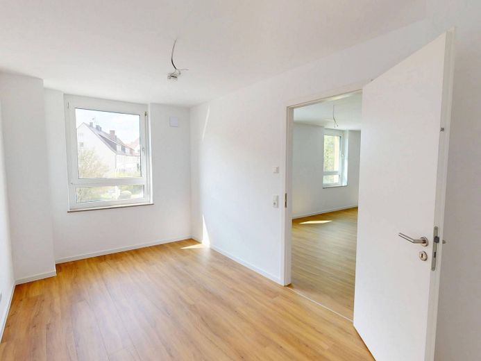 First occupancy: Ultra-modern 3-room new-build apartment with fitted kitchen and loggia in eastern Nuremberg – Ansicht I: Schlafzimmer II