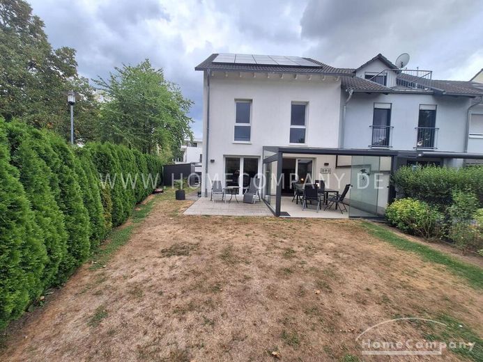 Kelsterbach 8072708 - Maison mitoyenne d’extrémité meublée dans un quartier résidentiel calme – a10887097cac874a957a8dae6cfacbccf541c41a.jpg