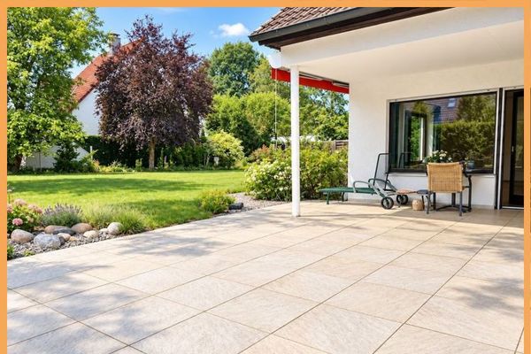 877.000 für großzügiges Ein- bis Zweifamilienhaus in BESTER Wohnlage mit Spielgarten in Gaulenhofen