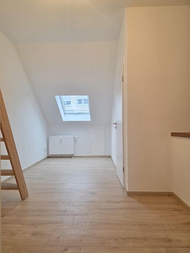 Zonder makelaarscourtage! Belegging (4,75% rendement) of eigen gebruik I Maisonnettewoning in Gartenberg – Wohndiele OG