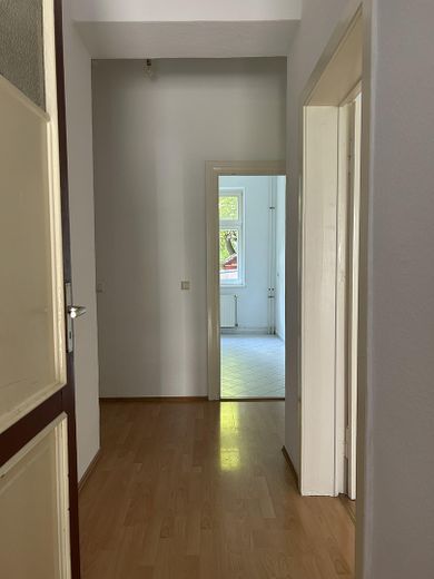 Mooi 2-kamerappartement in het rustige Karlshorst. Zonder makelaarscourtage – Flur
