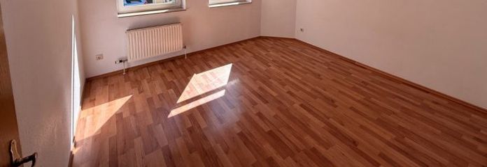 I Vacant 3-room condominium with balcony and parking space in a good location I