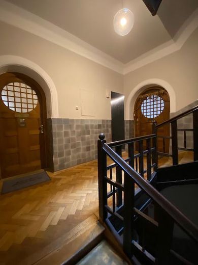 Vicino a Prinzregentenpl., splendido appartamento di 4,5 locali in edificio d’epoca ad Alt-Bogenhausen + cucina abitabile, zona pranzo e balcone! – Hausflur