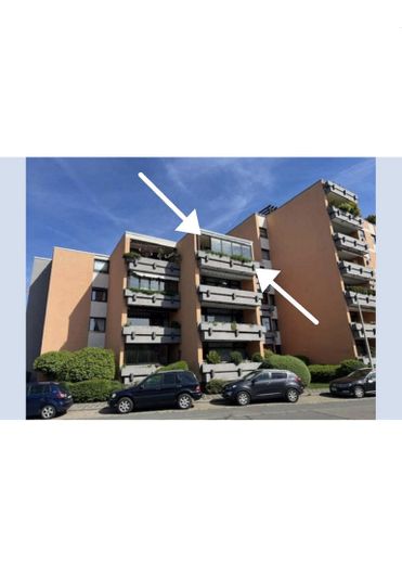 Charmante möbilierte 1-Zimmerwohnung mit Loggia – Ansicht von außen