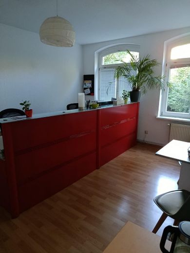 Світле офісне приміщення в Берліні-Адлерсгофі | прибл. 60 м² | 2 офісні кімнати | Реміза | без меблів – Zimmer 1