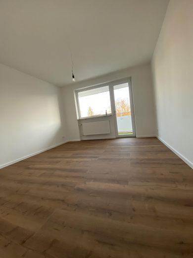 Kernsanierte 3-Zimmer-Wohnung mit Balkon,2 WCs & Luxusbad-barrierefreiem Zugang – Foto 9