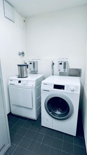 Waschmaschine & Trockner 