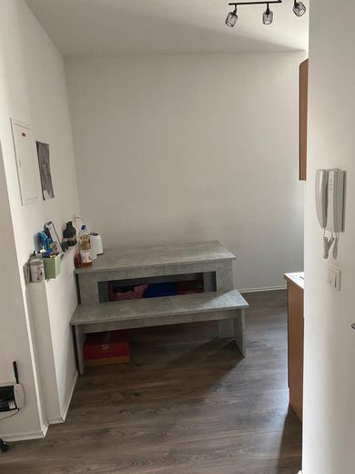 Odnowione 3-pokojowe mieszkanie w centralnej lokalizacji – idealne dla mieszkania współdzielonego – Photo 16