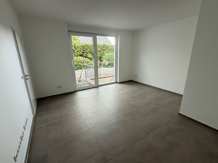 Moderner Wohntraum mit Einliegerwohnung und großer Sonnenterrasse im Speckmantel von Stadthagen – Arbeitszimmer im EG