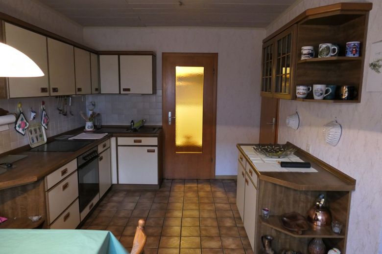 Doppelter Wohntraum auf einem Grundstück - Zwei Häuser, ein Zuhause! – Küche Hinterhaus