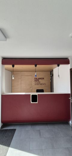 Eingangsbereich mit Concierge