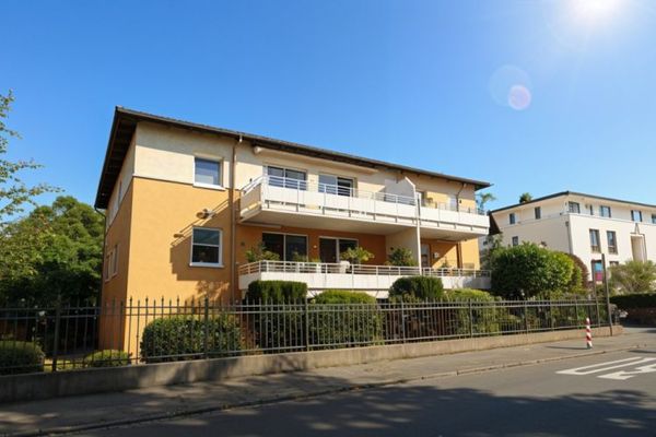 Bonn-Plittersdorf: Komfortowe mieszkanie w nowoczesnej willi miejskiej – spokojnie, nowocześnie i blisko Renu