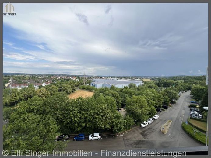 „112 m² Wohnkomfort mit zwei Balkonen – gepflegte 4,5-Zimmer-Wohnung mit Tiefgarage – Foto 1