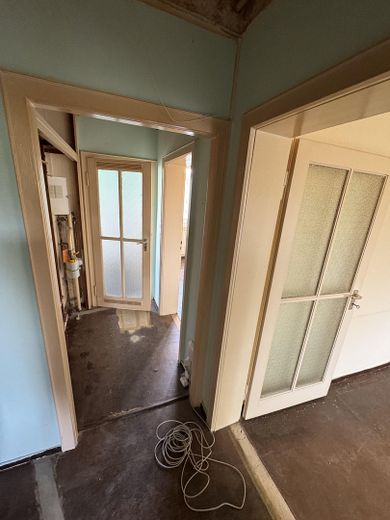 Flur (unsanierte Wohnung)