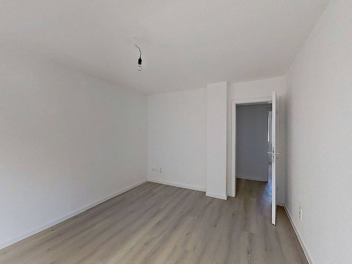 Sanierte 5-Zi-Whg. mit BALKON - perfekt für eine Familie – Ansicht II: Schlafzimmer I