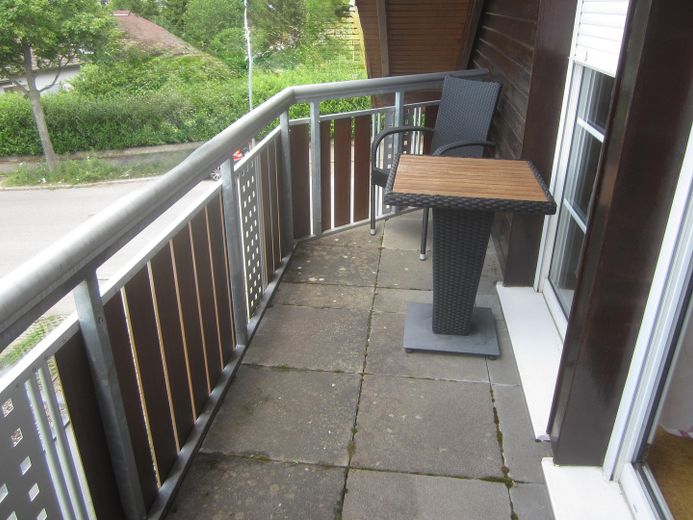 Two-family house – Balkon DG