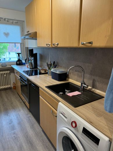 Schöne 4 Zimmer Wohnung mit Garage – Küche