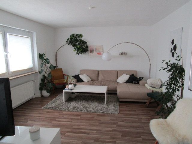 3,5 ZKB Gießen Innenstadt, 4.OG mit Süd-Balkon, und Fernblick – Einrichtungsidee Wohnzimmer