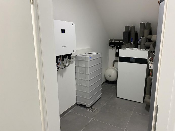 Fischerhude - Quelkhorn Barierefreie EG-Neubauwohnung in KfW 40 Ausführung, bezugsfertig – Wechselrichter + Batt-Speicher