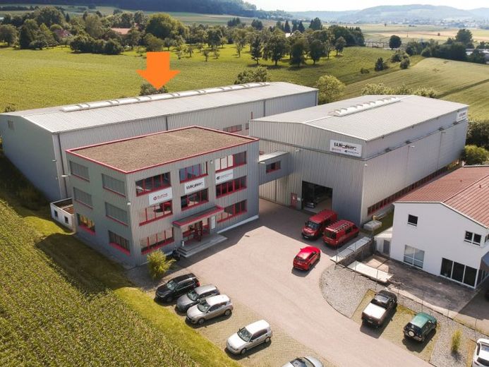Lager-/Produktions-/Montagehalle - Mehrfläche möglich - Kran - an der B29 Richtung AA/Stuttgart – Foto 1