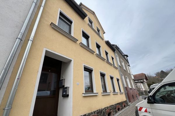 Ihre Chance in Weida – Mehrfamilienhaus in zentraler Lage mit Entwicklungspotenzial! *provisionsfrei