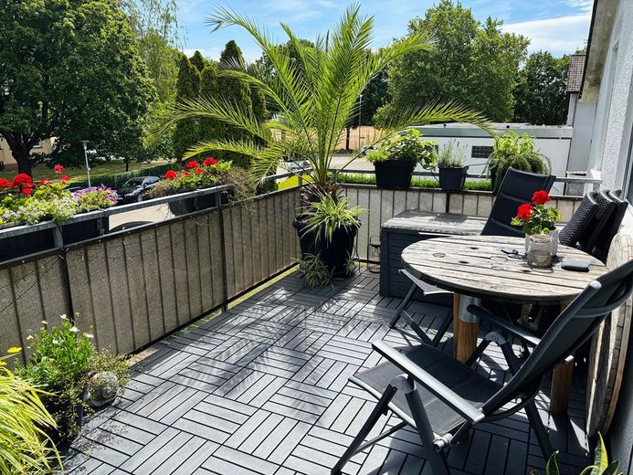 Helle 4-Zi-Wohnung in ruhiger Lage in Rastatt - mit Balkon, Garage, Garten – Foto 1