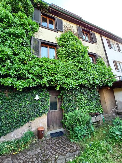 Rückansicht vom Garten aus