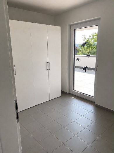 ⭐ Exklusive, barrierefreie 2-Zimmer-Wohnung (91 m²) mit XXL-Terrasse (53 m²), hochwertiger Einbauküche & traumhaftem Ausblick – Foto 16