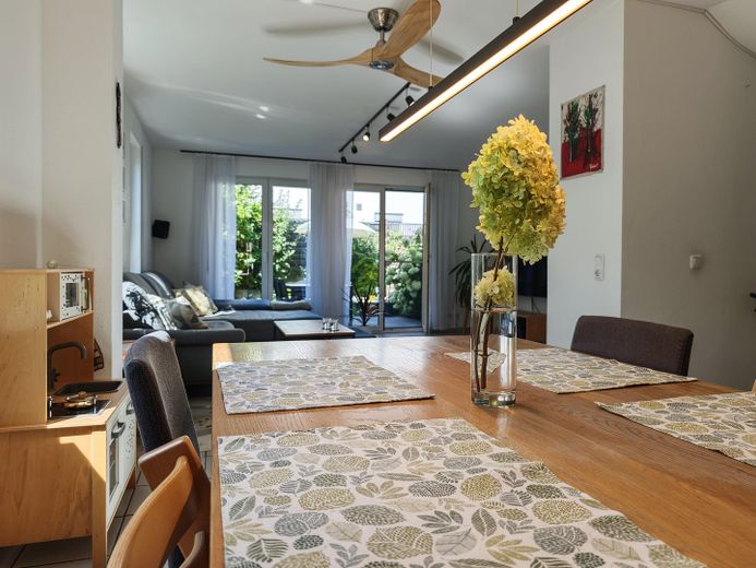 Wohnzimmer (EG)