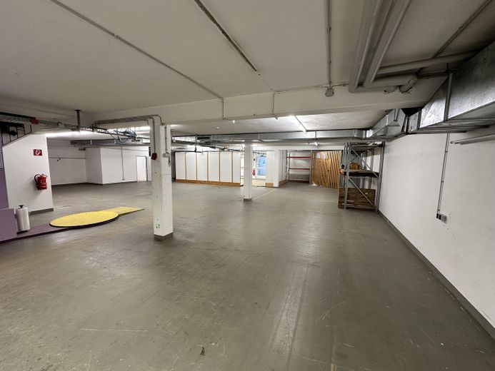Gewerbefläche (Produktion; Büro; Lager) ab 190 qm- 1007 qm – Kellerfläche
