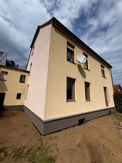 Hausansicht - Gartenseite