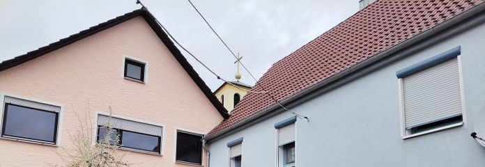 Zwei EFH mit Nebengebäude in Hemhofen
