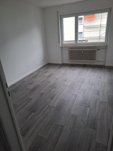 सुव्यवस्थित 3 कमरों का अपार्टमेंट – Schlafzimmer
