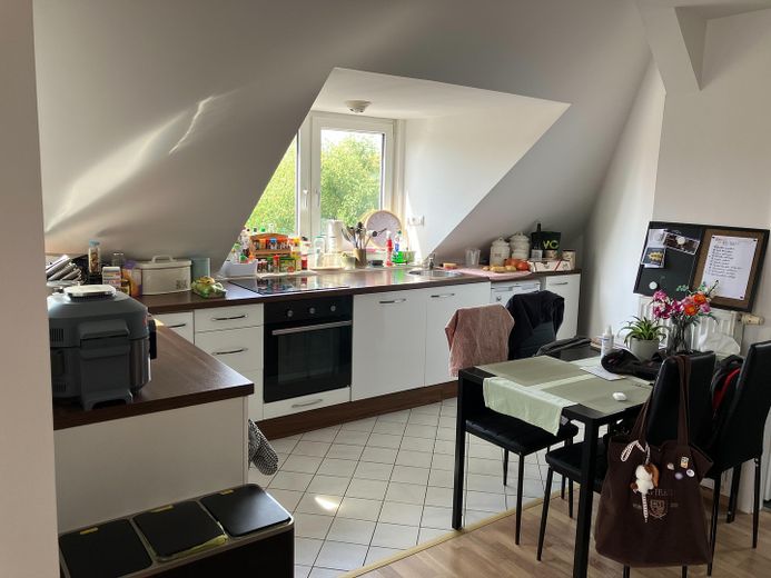 Loftfeeling auf 2 Ebenen, außergewöhliche & lichtdurchflutete Galeriewohnung – Foto 7