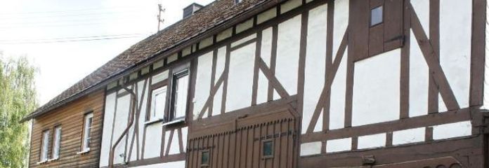 **RENOVIERTES FACHERKHAUS MIT GROSSE SCHEUNE - BEI HACHENBURG****