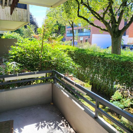 Lichtdurchflutetes Wohnen in Hamburg-Lokstedt: Charmante 3-Zimmer-Wohnung – Balkon