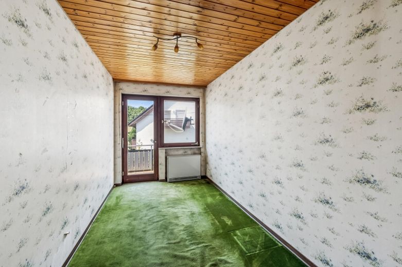 Fikirleriniz için bolca alan – LE-Stetten’de bahçeli, geniş bir ikiz ev – Schlafzimmer 2