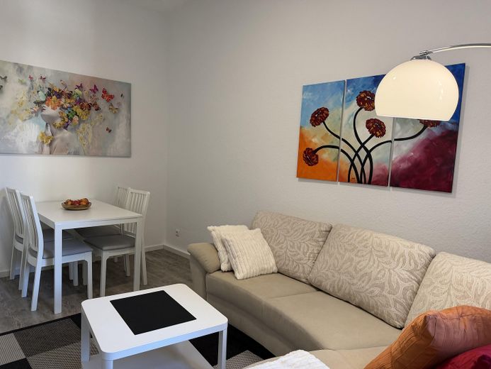 con aire acondicionado, completamente amueblado, recién renovado, listo para entrar a vivir, 2 hab., baño con cocina y balcón – Foto 5