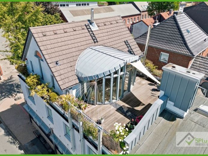 + 5PLUS + LEBEN. ARBEITEN. GENIESSEN: DURCHDACHTES WOHN- UND GESCHÄFTSHAUS IN ALSDORF / HOENGEN +++ – Foto 1