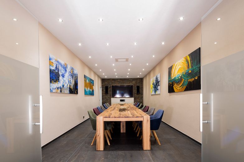 Postazioni di lavoro moderne in ambienti eleganti - Ideali per ufficio, sala trattamenti e molto altro – Meeting Corner